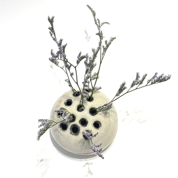 'Lidded Ikebana'