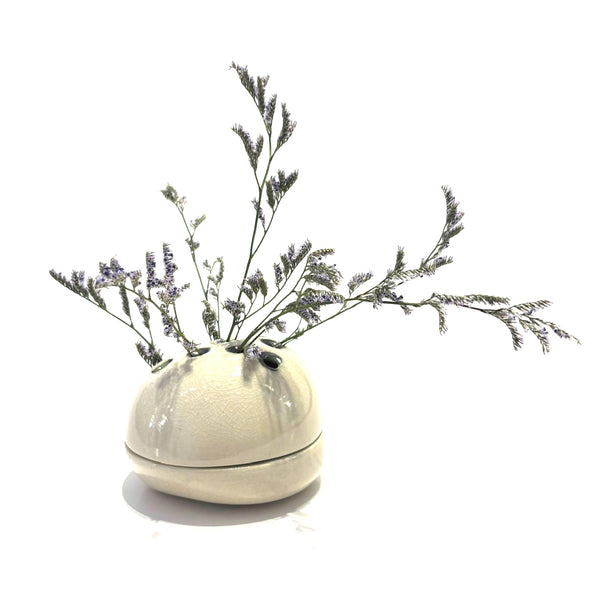 'Lidded Ikebana'