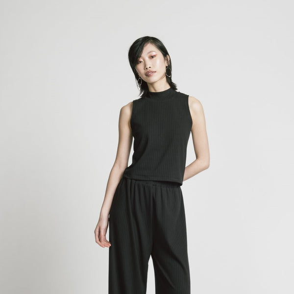 'Trigger Mock Neck' Black