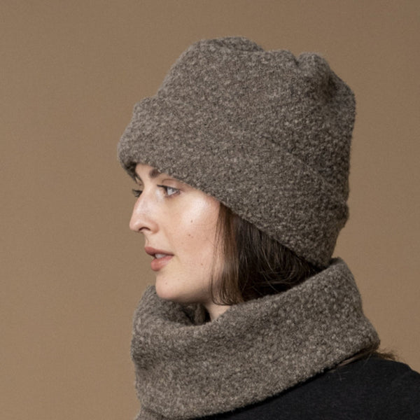 'Nikoi Toque' Mocha or Black